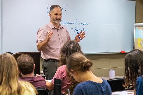 kelly kapic teaching class