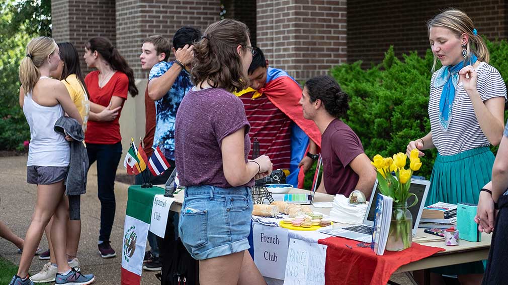 French Club signup table